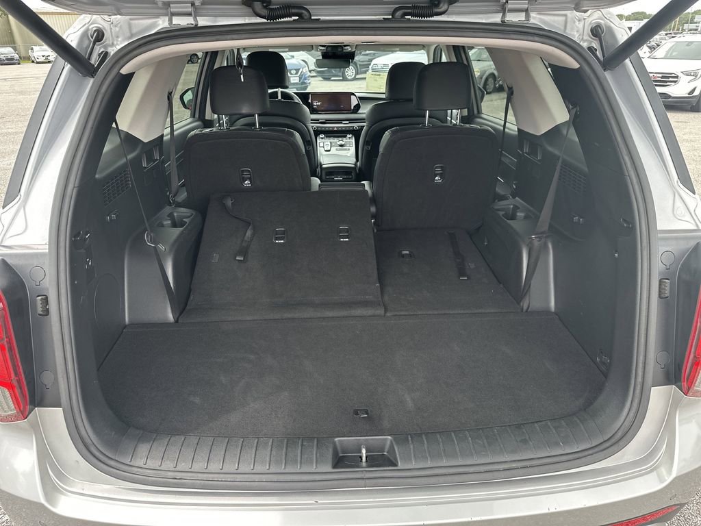 Used 2023 Hyundai Palisade SEL FWD image 24