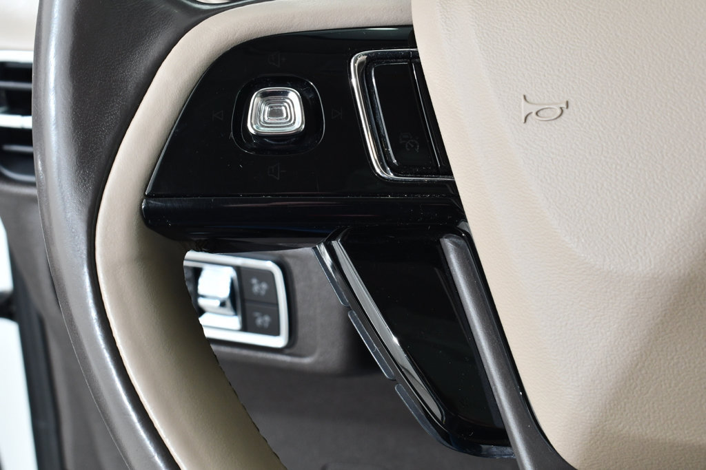 Used 2021 Lincoln Corsair Reserve AWD/4WD image 32