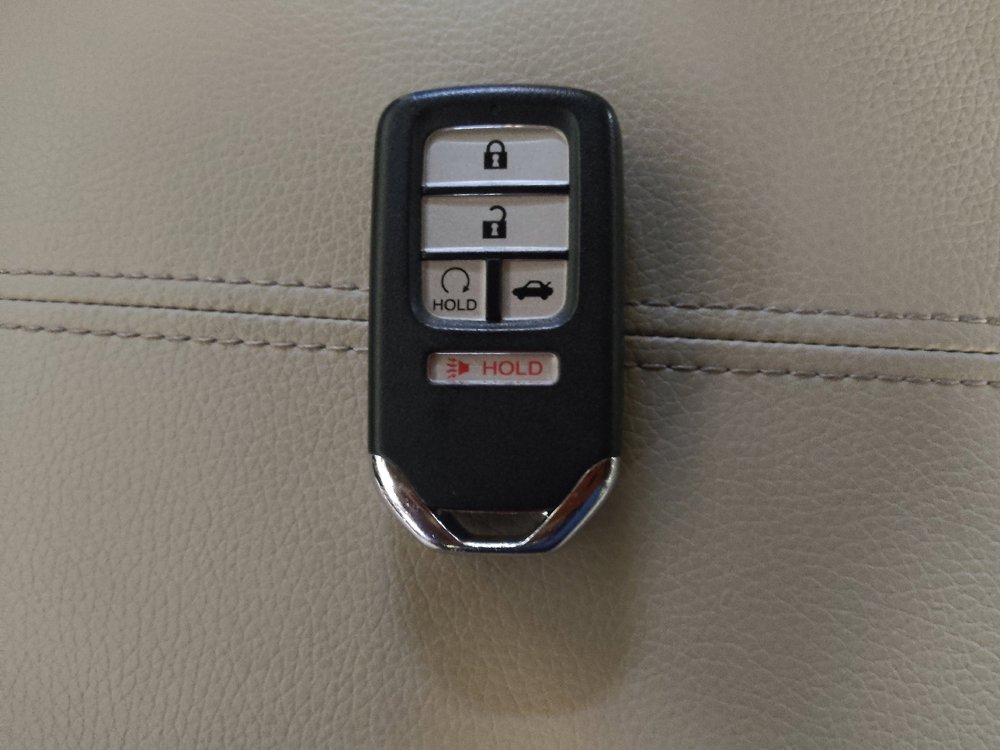 Used 2016 Honda Accord EX-L image 32