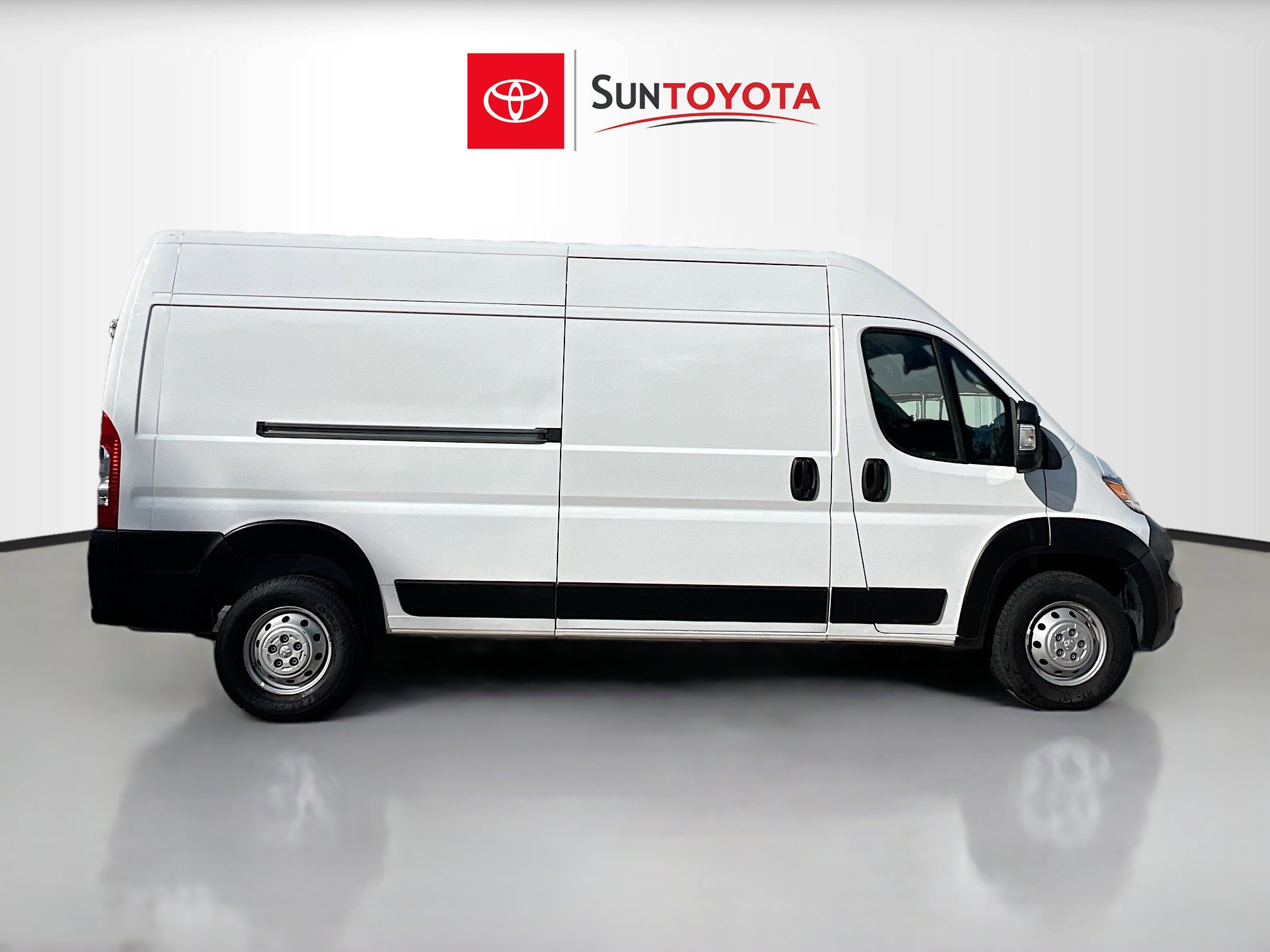 Used 2023 RAM ProMaster 2500 image 2