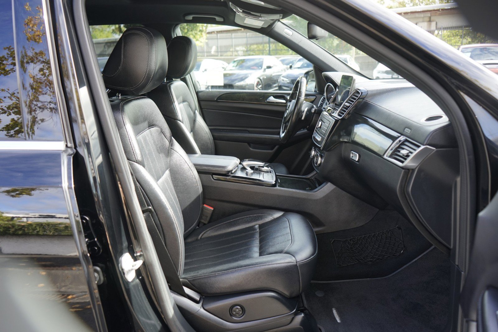 Used 2017 Mercedes-Benz GLS 450 4MATIC w/ Premium Package image 15