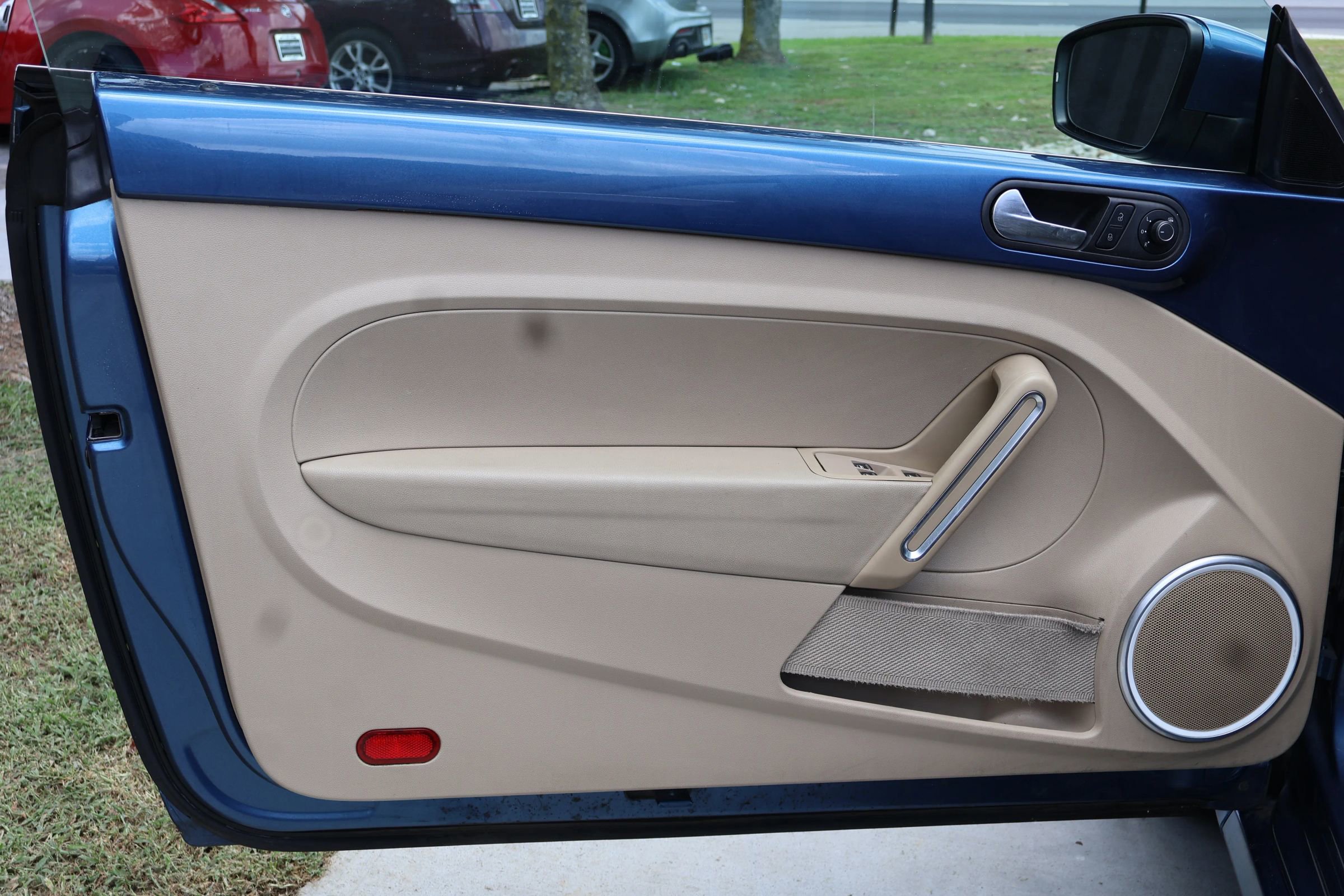 Used 2018 Volkswagen Beetle 2.0T S image 19