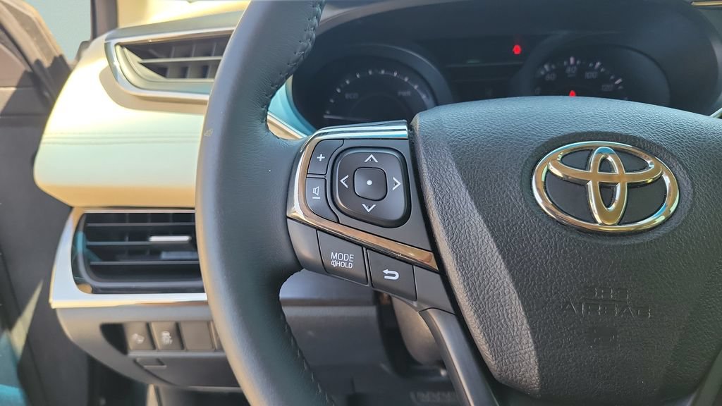 Used 2017 Toyota Avalon XLE Plus w/ Carpet Mat Package FWD image 20