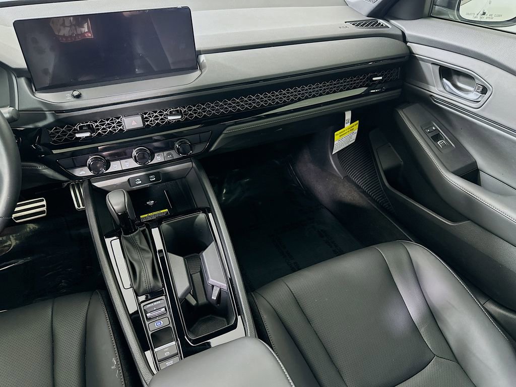 Used 2025 Honda Accord Sport image 19