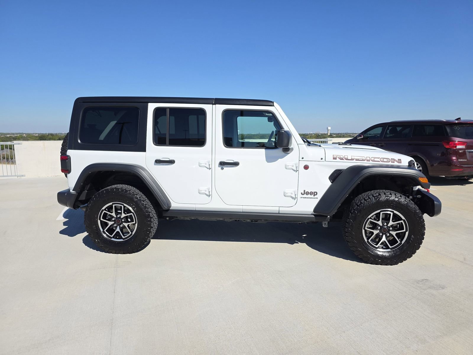 Used 2024 Jeep Wrangler Rubicon image 5