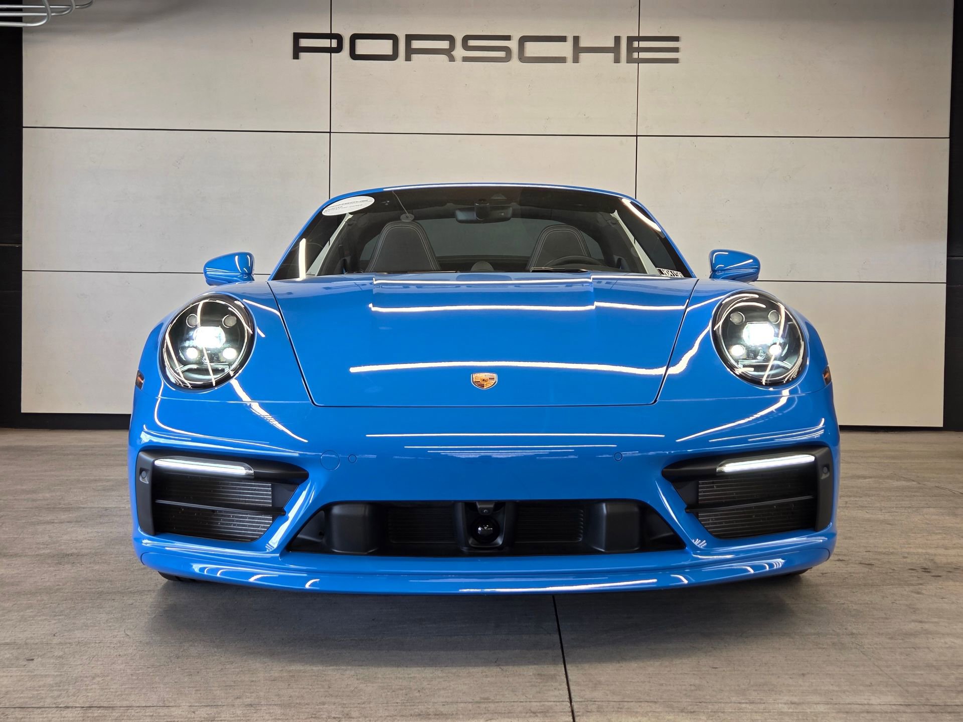 Certified 2024 Porsche 911 Targa 4S AWD/4WD image 28
