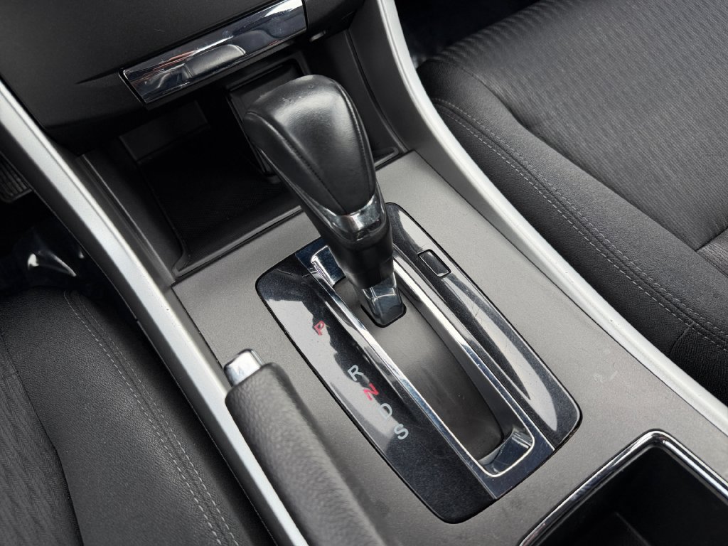 Used 2015 Honda Accord Sport image 26