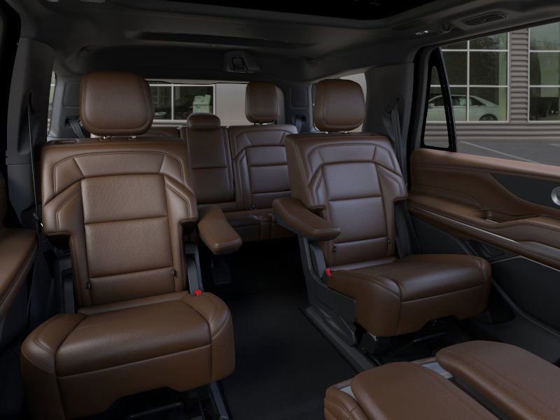 New 2026 Lincoln Navigator Reserve image 11