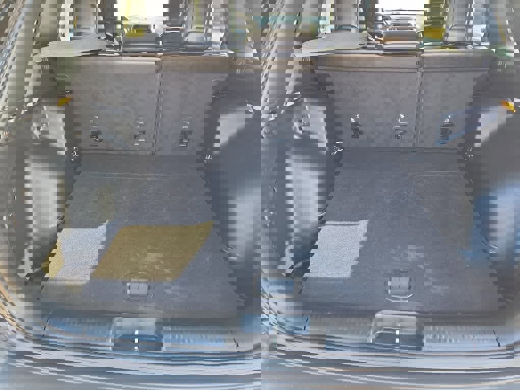 Used 2023 Jeep Cherokee Altitude Lux image 20