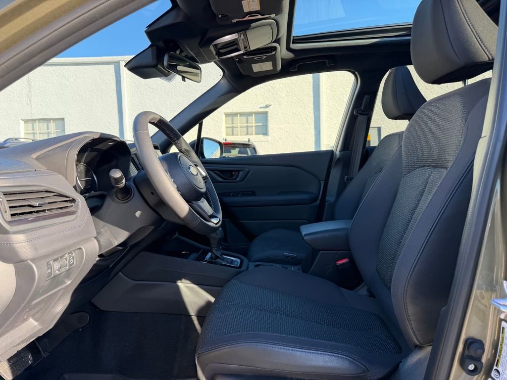 Used 2025 Subaru Forester Premium image 18