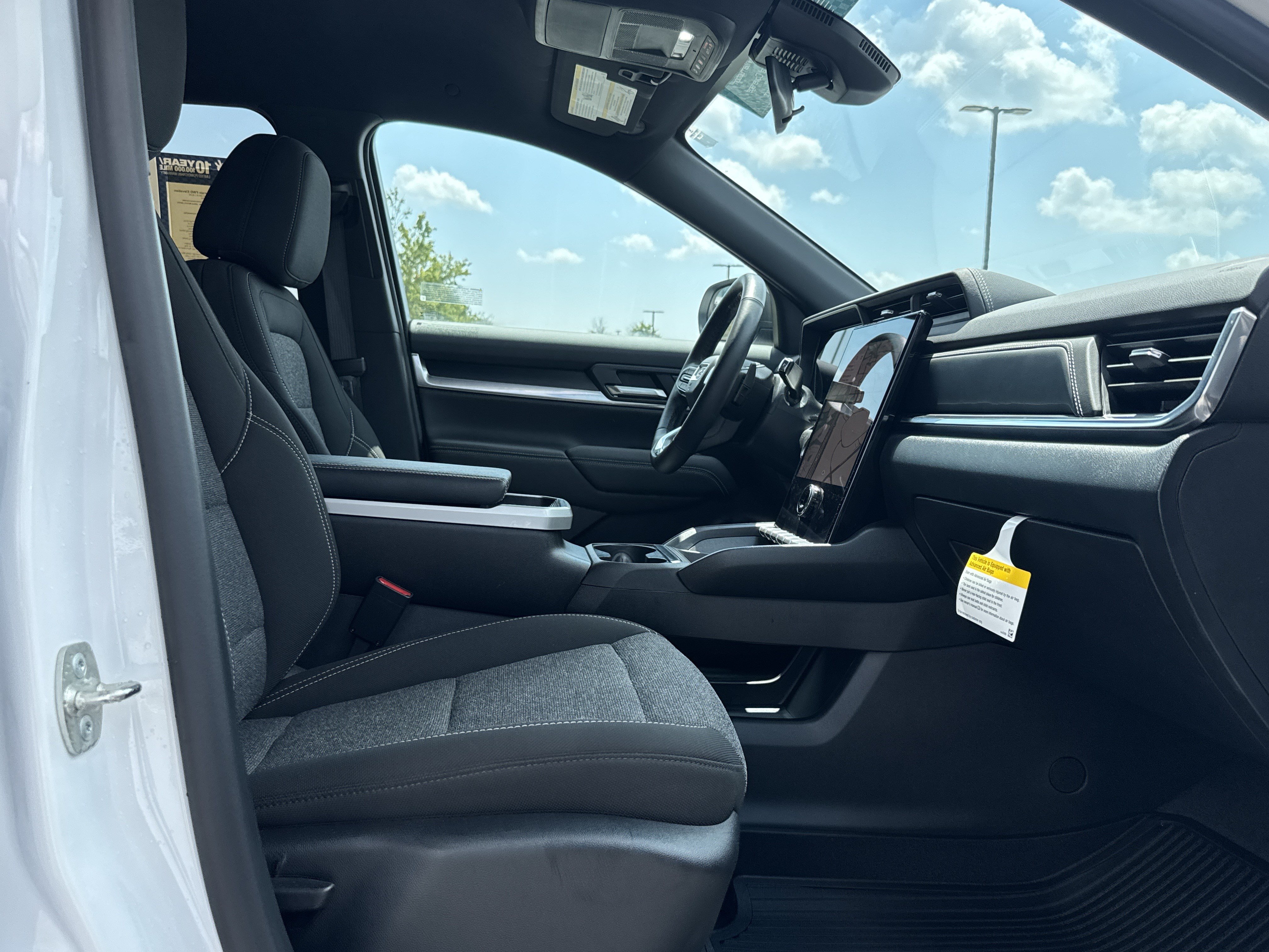Used 2026 GMC Terrain Elevation w/ Black Edition FWD image 30