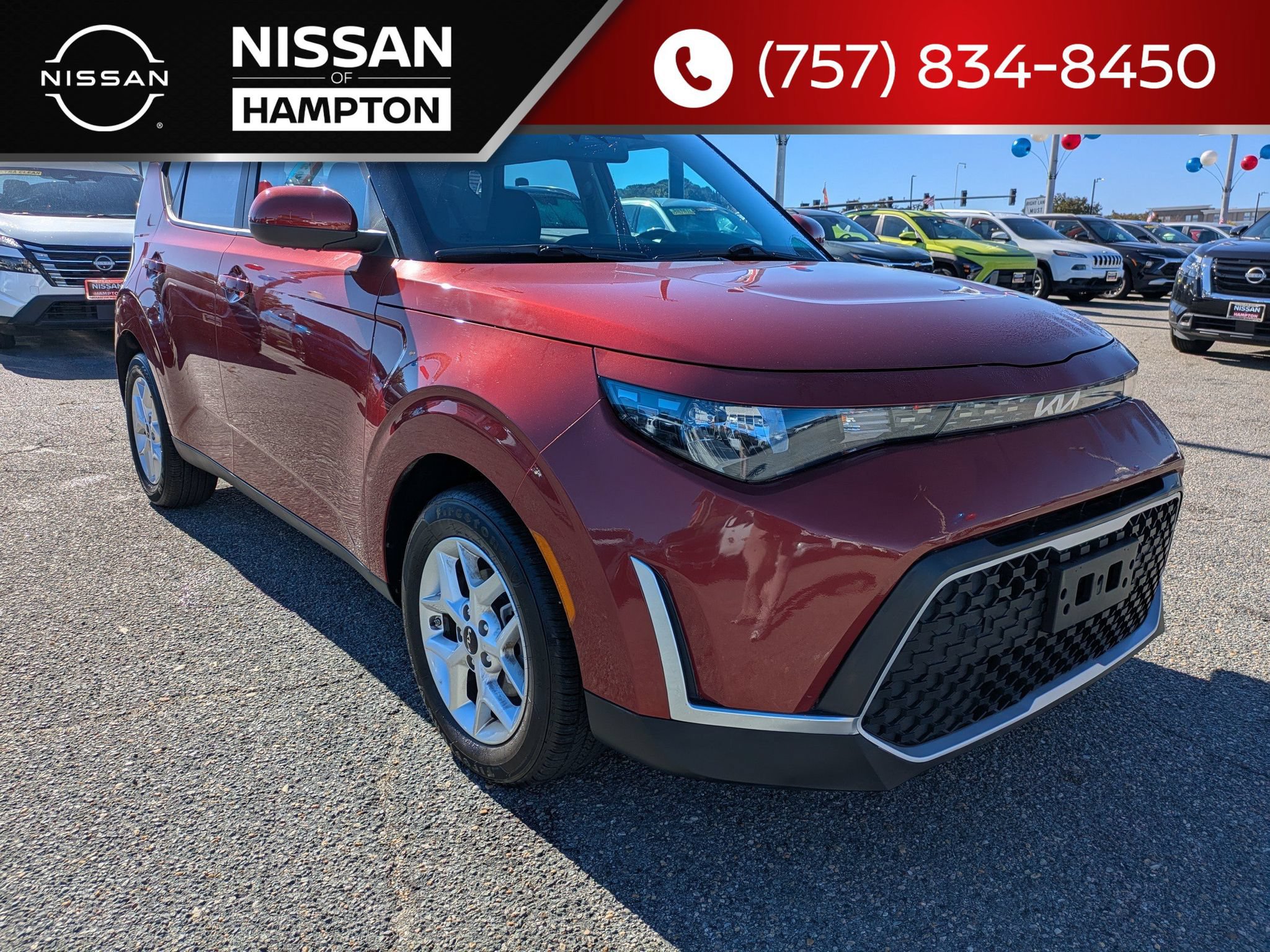 Used 2025 Kia Soul LX w/ LX Technology Package FWD image 1