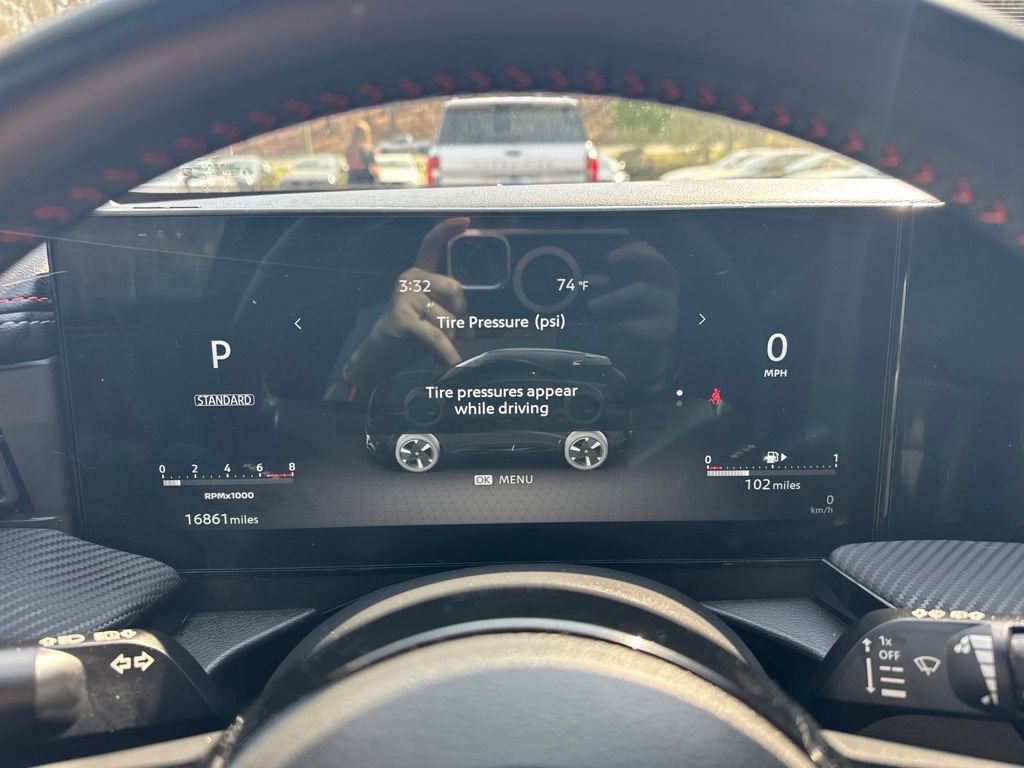 Used 2025 Nissan Kicks SR image 14