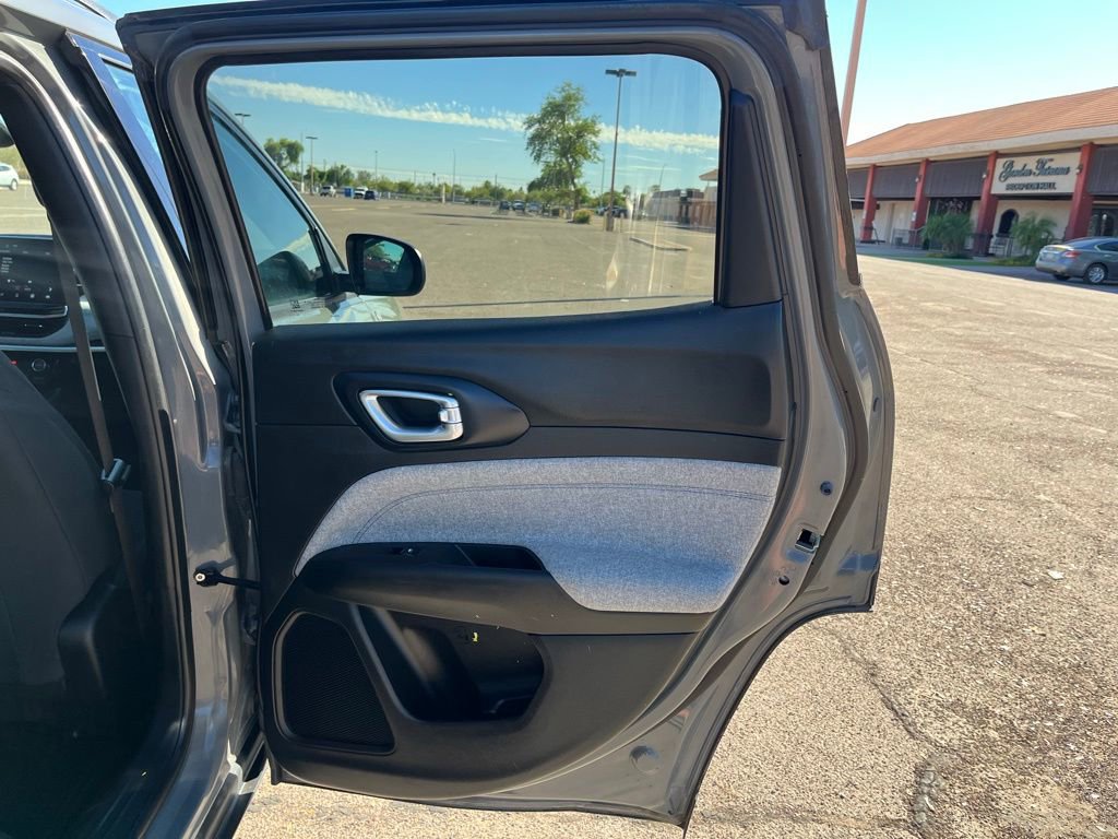 Used 2024 Jeep Compass Sport image 16