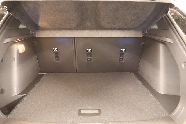 New 2026 Chevrolet Trax RS w/ Sunroof Package image 24