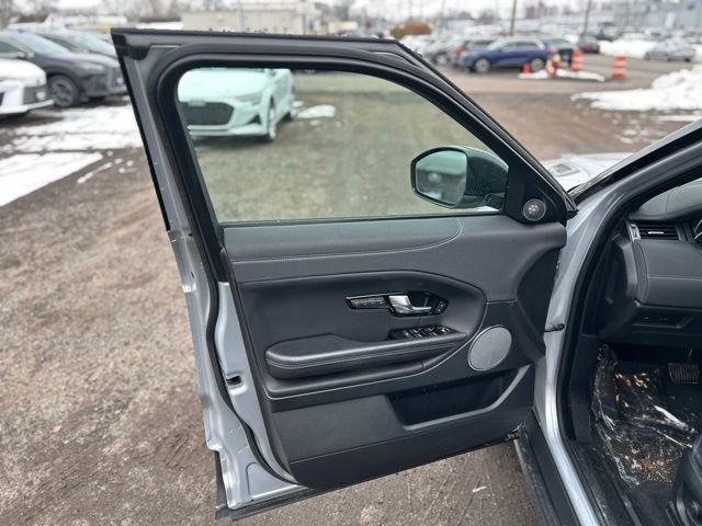 Used 2019 Land Rover Range Rover Evoque Landmark Edition image 12