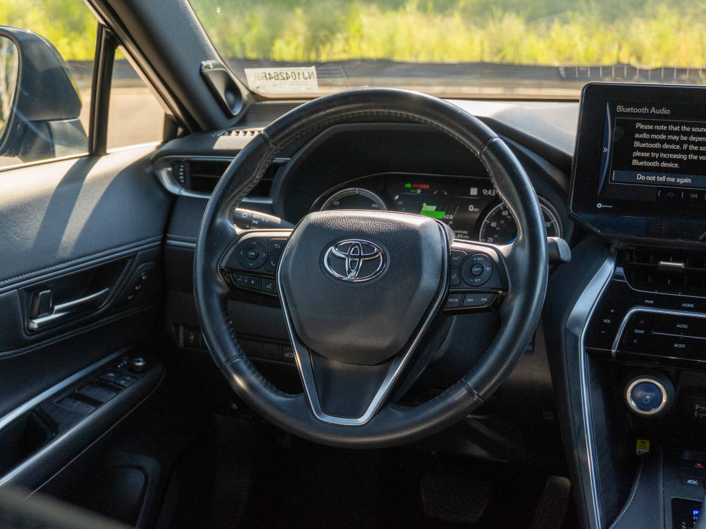 Used 2022 Toyota Venza XLE AWD/4WD image 21