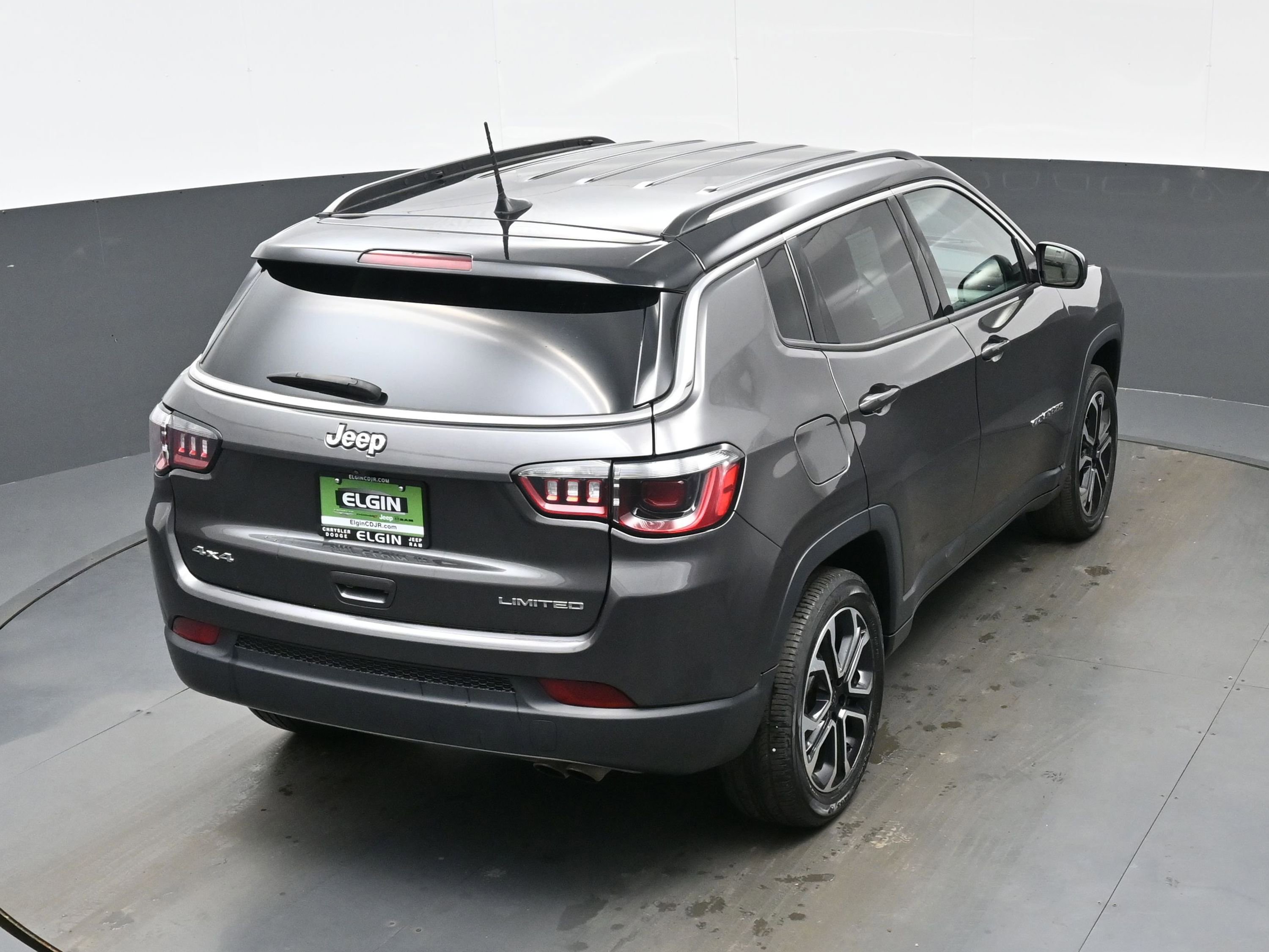 Used 2022 Jeep Compass Limited image 35