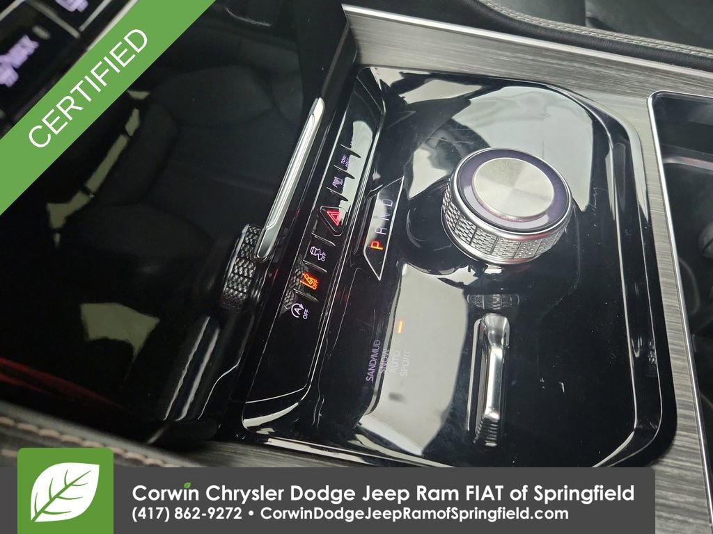 Used 2024 Jeep Wagoneer L Series II w/ Flexible Seating Group image 29