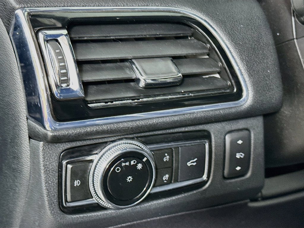 Used 2021 Lincoln Navigator L Reserve AWD/4WD image 11
