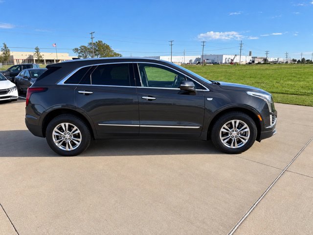 Used 2020 Cadillac XT5 Premium Luxury AWD/4WD image 4