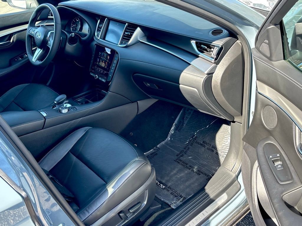 Certified 2023 INFINITI QX55 Luxe w/ Cargo Package image 31