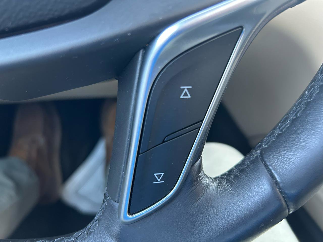 Used 2017 Cadillac XT5 Luxury w/ Driver Awareness Package image 22