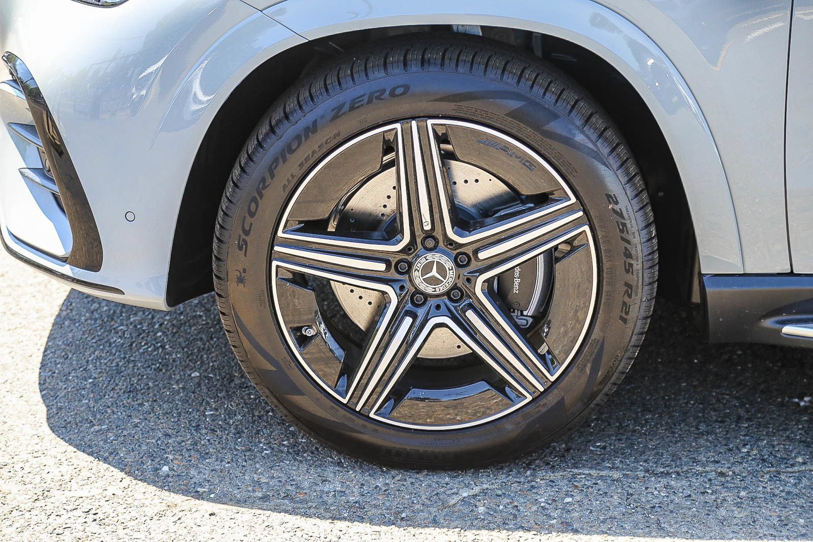 New 2026 Mercedes-Benz GLE 450e 4MATIC image 9