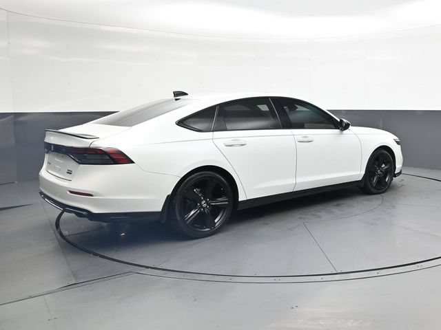 Used 2023 Honda Accord Sport image 4