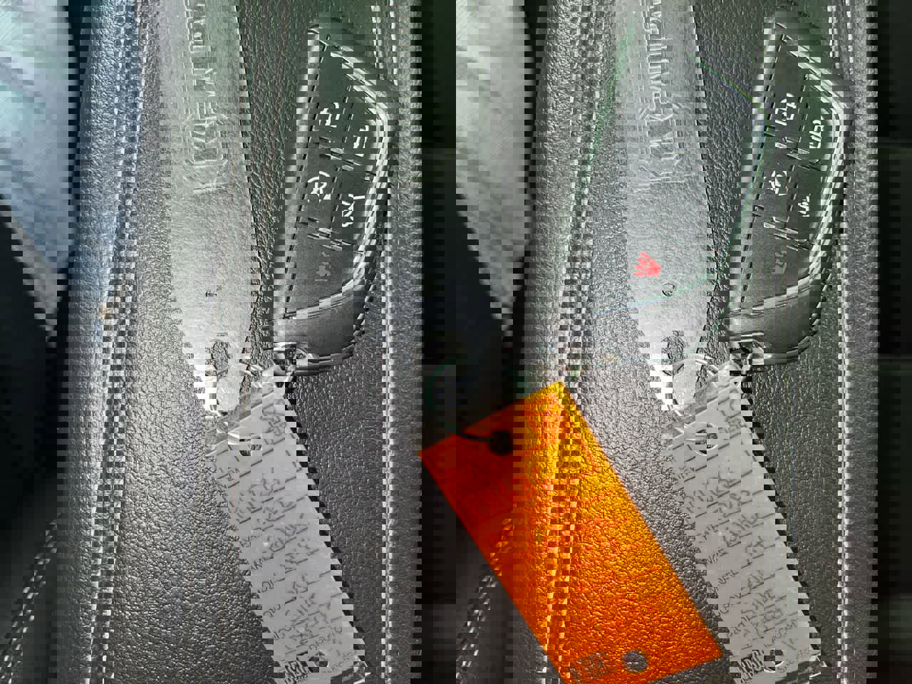 Used 2025 Cadillac XT4 Premium Luxury image 24