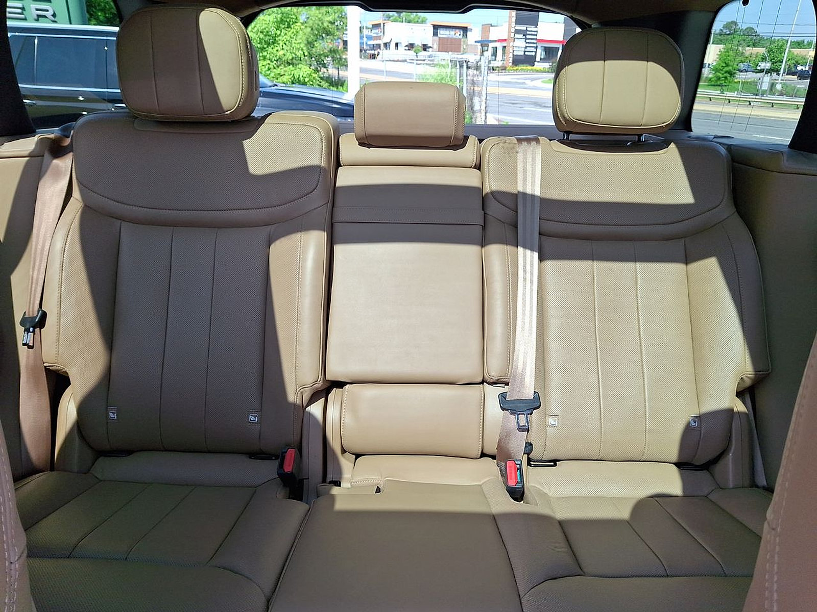 Certified 2023 Land Rover Range Rover SE AWD/4WD image 13