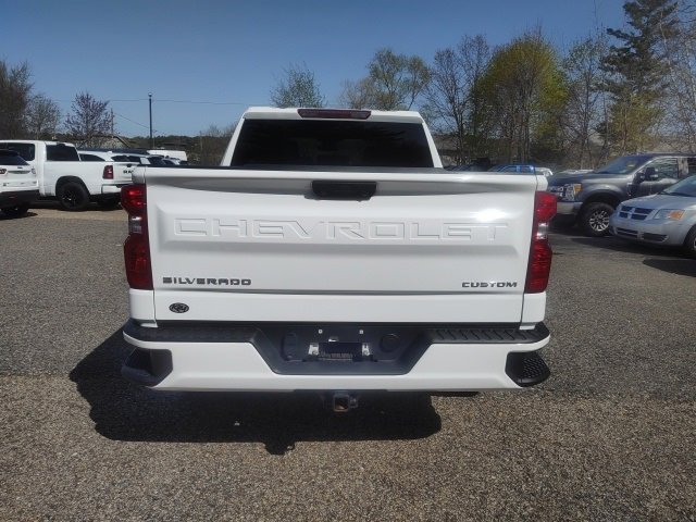 Used 2024 Chevrolet Silverado 1500 Custom image 4