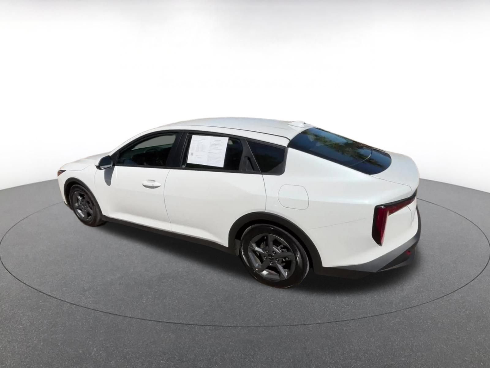 Used 2025 Kia K4 FWD image 10
