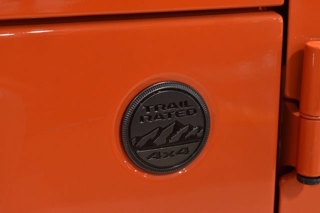 Used 2023 Jeep Wrangler Unlimited Sahara AWD/4WD image 36