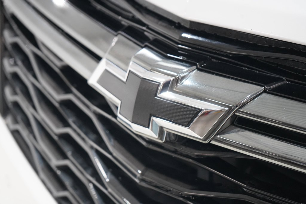 Used 2023 Chevrolet Equinox Premier FWD image 11