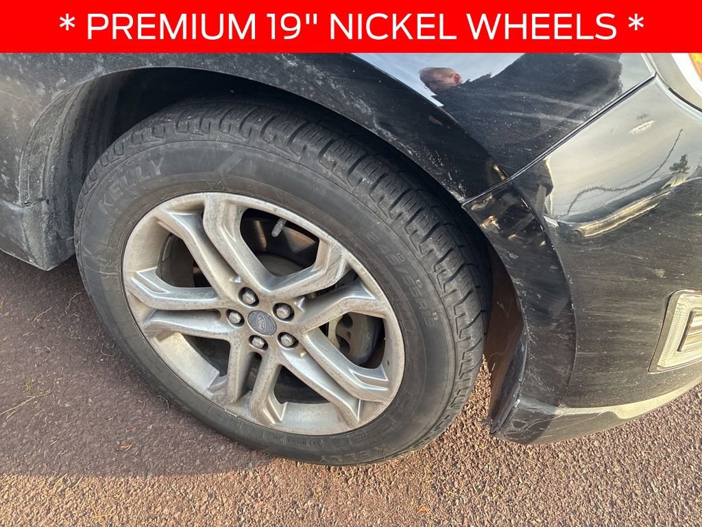 Used 2018 Ford Edge Titanium w/ Equipment Group 301A image 4