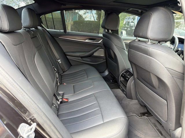 Used 2022 BMW 530i w/ M Sport Package image 20