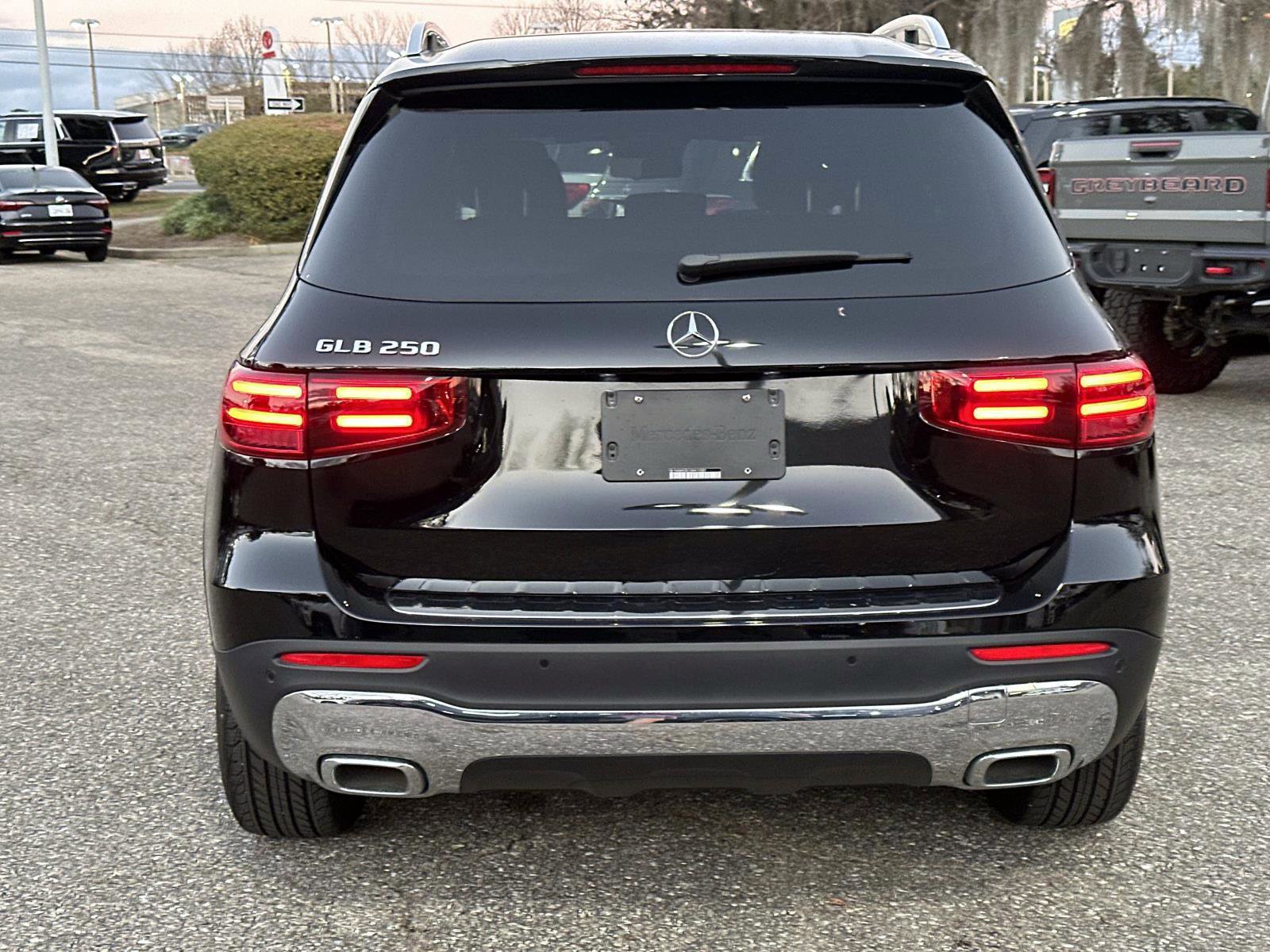 Certified 2025 Mercedes-Benz GLB 250 GLB 250 image 4