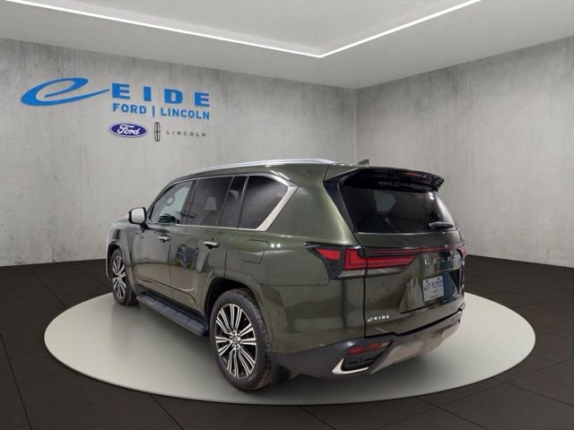 Used 2023 Lexus LX 600 4WD w/ Accessory Package (Z1) image 8