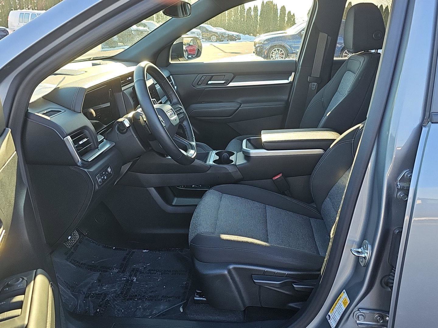 Used 2025 GMC Terrain Elevation image 11