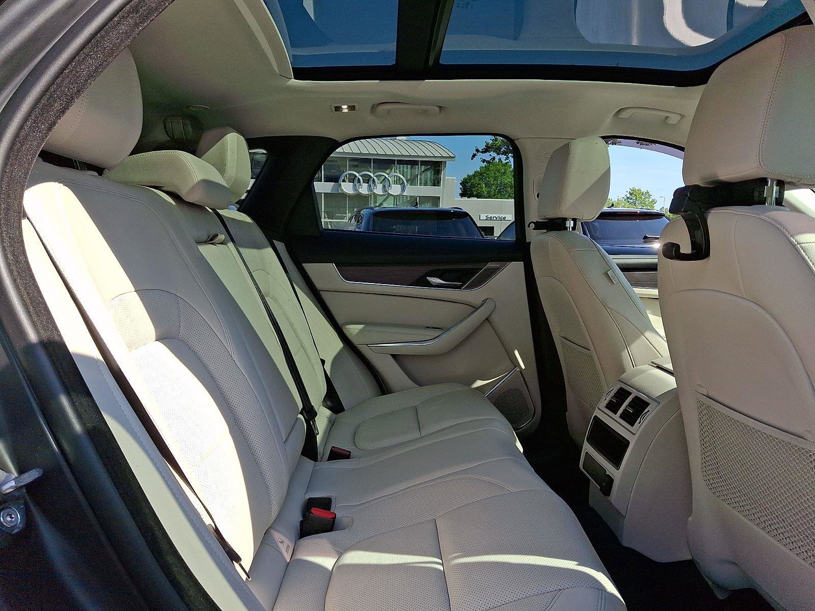 Used 2022 Jaguar F-PACE S AWD/4WD image 10