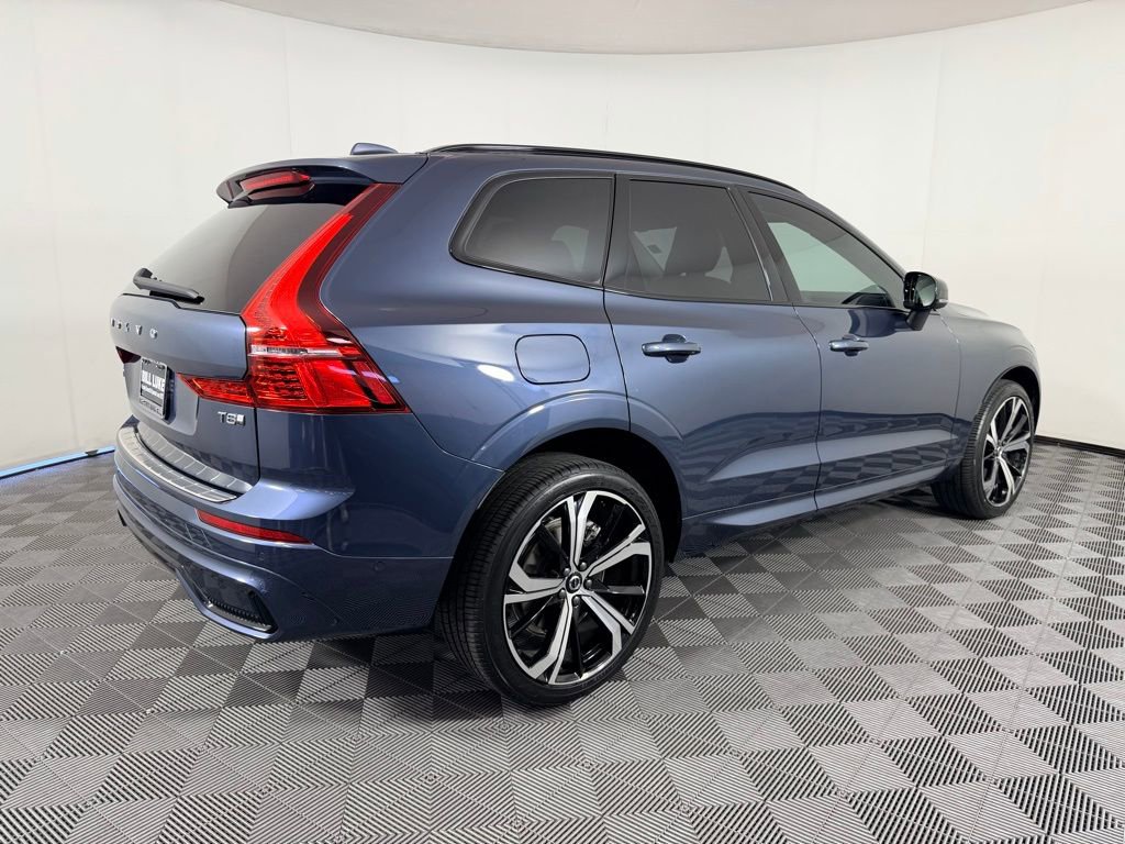 Used 2025 Volvo XC60 T8 Ultra w/ Protection Package Premier image 5