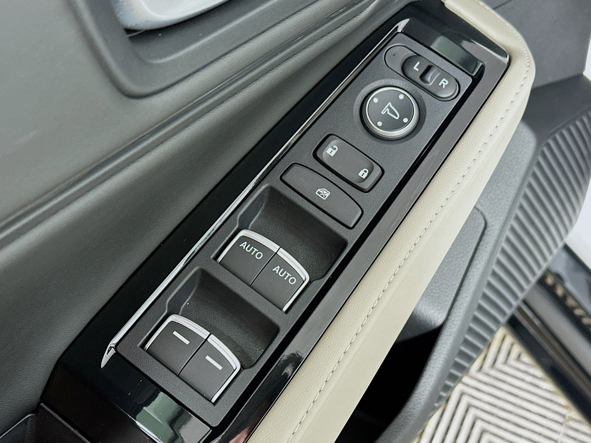 New 2025 Honda Accord Touring image 18