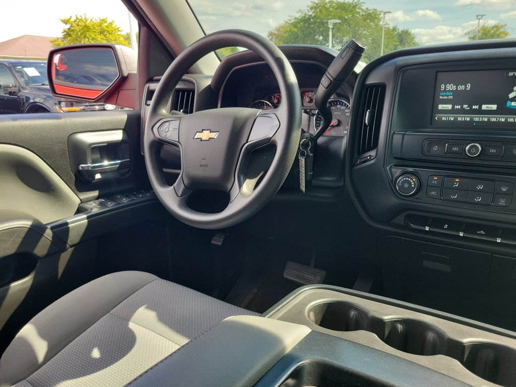 Used 2018 Chevrolet Silverado 1500 Custom w/ Custom Convenience Package RWD image 13