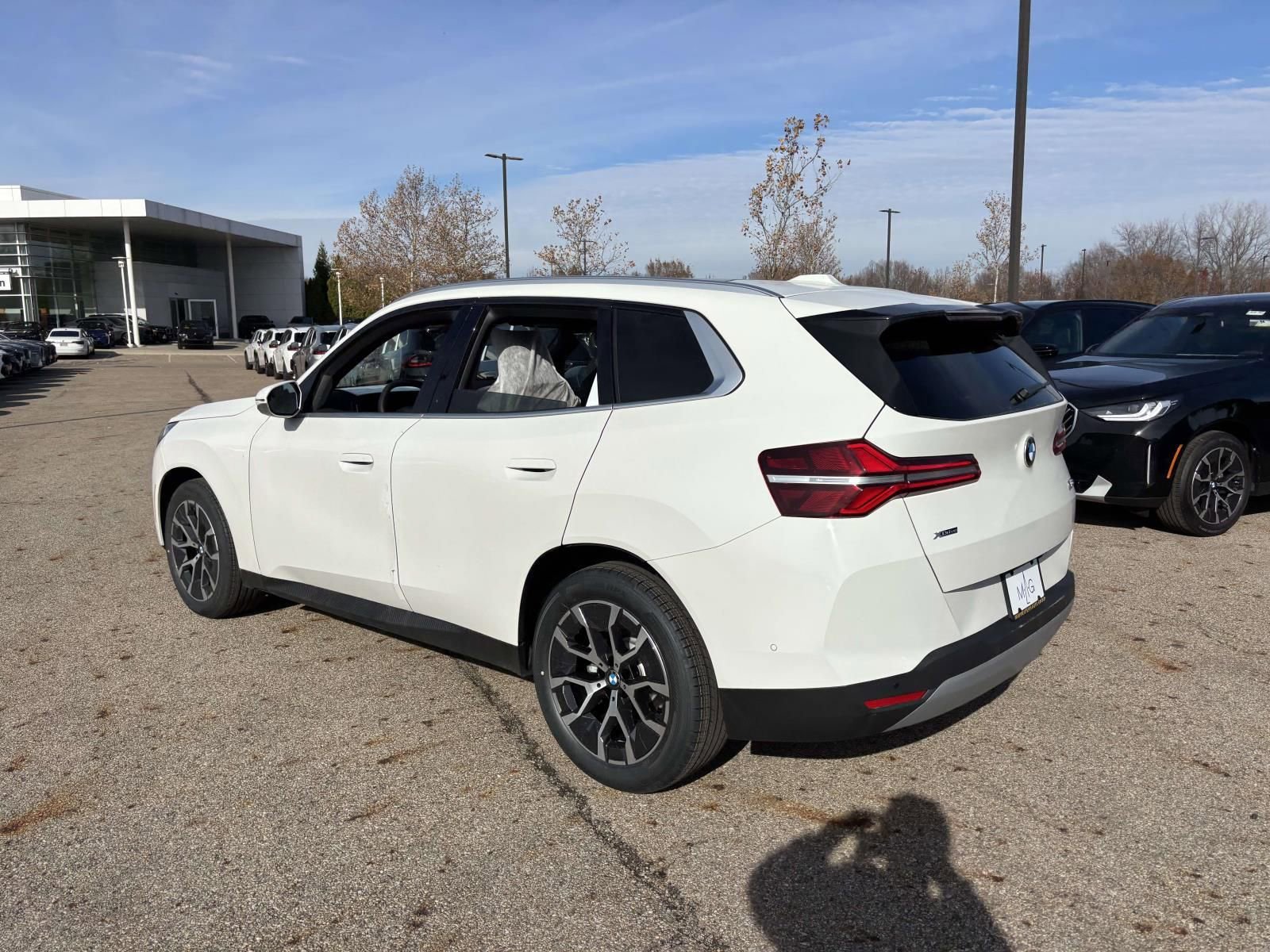 Used 2026 BMW X3 xDrive30i w/ Convenience Package AWD/4WD image 5