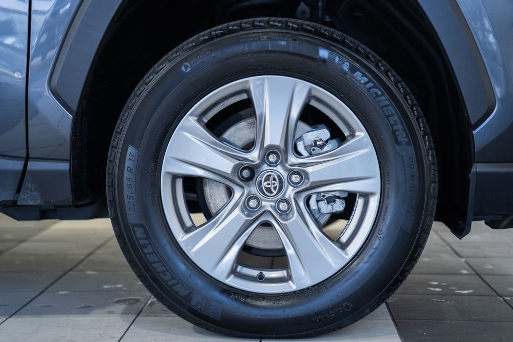 Used 2025 Toyota RAV4 XLE image 13