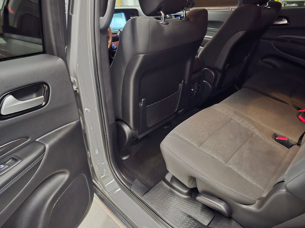 Certified 2023 Dodge Durango SXT Launch Edition image 29