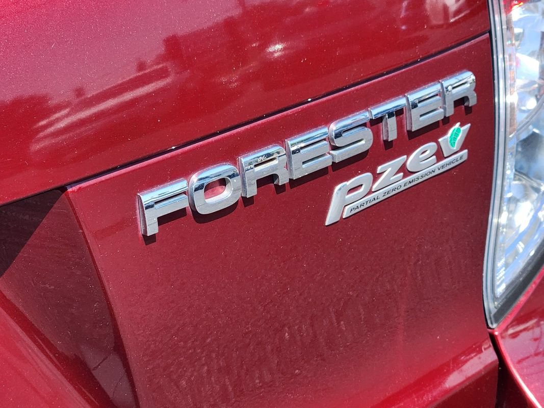 Used 2011 Subaru Forester 2.5X Limited w/ Utility Pkg AWD/4WD image 15