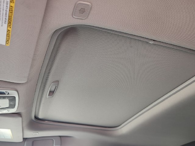 Used 2026 Toyota Sienna XLE FWD image 25