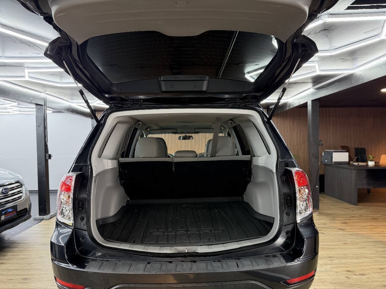 Used 2013 Subaru Forester 2.5X Limited AWD/4WD image 15